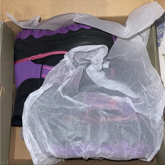 Denali Boulder II Purple and Black Snow Winter Boots size 4 NIB girls - Picture 9 of 11